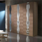 CLOSETS CLOSETS